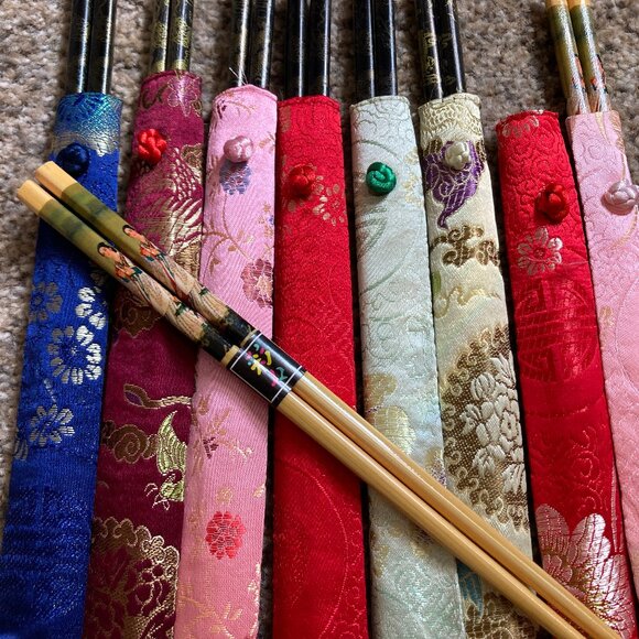 4 PAIRS - NEW Wooden Chop Sticks with Fabric Cases - You choose which - Picture 2 of 5